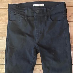 Levis 720 High Rise Super Skinny Jeans Black Dark Wash Womens Sz 26W 30L